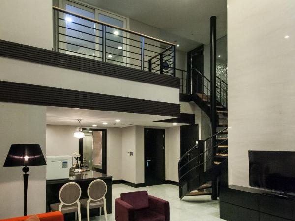 Hotel Pharos : photo 3 de la chambre suite avec piscine privée