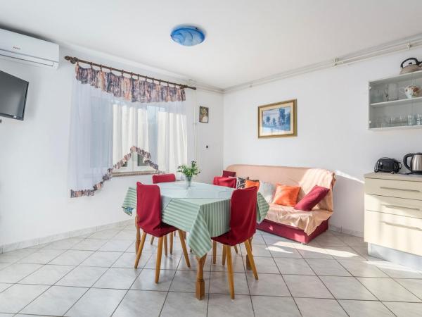 Apartments Emili : photo 6 de la chambre appartement - vue sur jardin