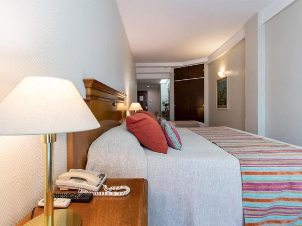 Hotel Solans Riviera : photo 4 de la chambre chambre lits jumeaux exécutive