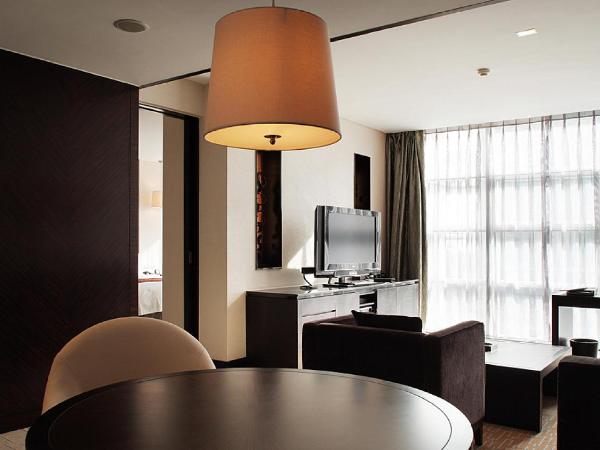 InterContinental Qingdao, an IHG Hotel - Inside the Olympic Sailing Center : photo 3 de la chambre one-bedroom suite with city view - club lounge access