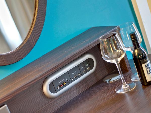 Hotel Indigo Liverpool, an IHG Hotel : photo 4 de la chambre chambre double avec minibar approvisionné