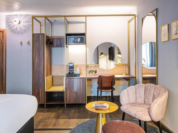 Hotel Indigo Brussels - City, an IHG Hotel : photo 10 de la chambre chambre lit king-size premium avec canapé