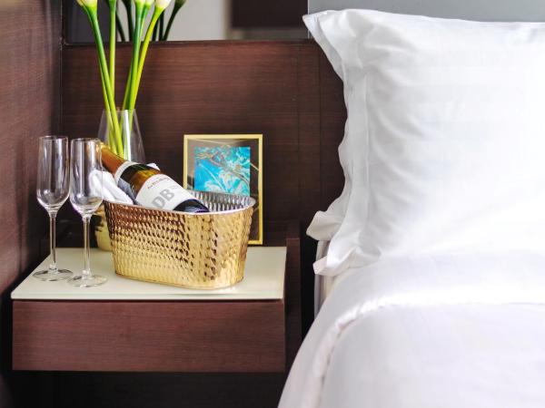 Harbour Plaza 8 Degrees : photo 4 de la chambre chambre de luxe queen-size ou lits jumeaux avec vue sur la ville