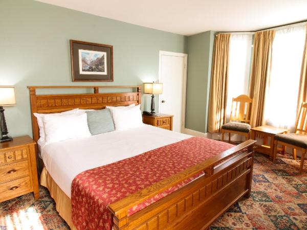 James Bay Inn Hotel, Suites & Cottage : photo 5 de la chambre chambre lit king-size classique