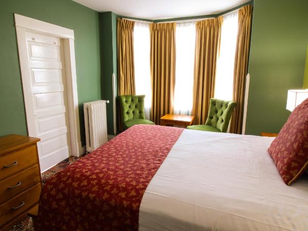 James Bay Inn Hotel, Suites & Cottage : photo 3 de la chambre chambre lit queen-size classique