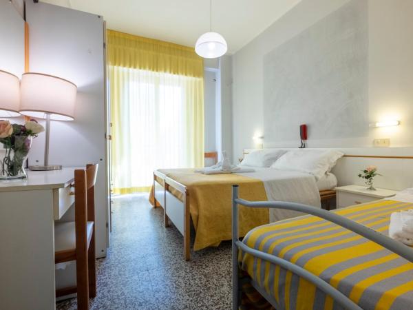 Hotel Giumer : photo 3 de la chambre chambre triple