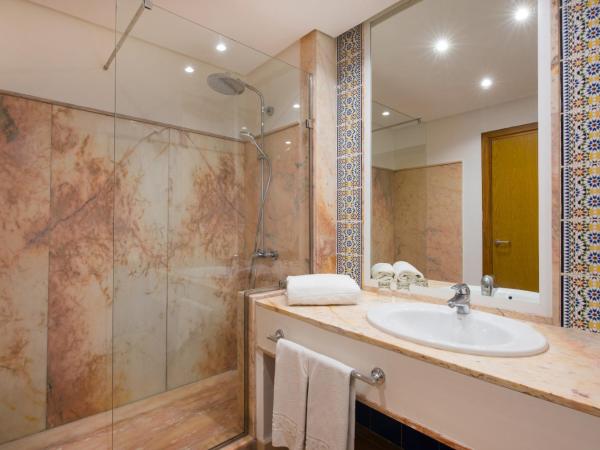 Iberostar Waves Founty Beach All Inclusive : photo 6 de la chambre chambre double - vue latérale sur mer (2 adultes)