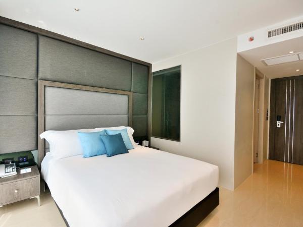 Centara Life Avenue Hotel Pattaya : photo 2 de la chambre hébergement d'angle premier lit queen-size