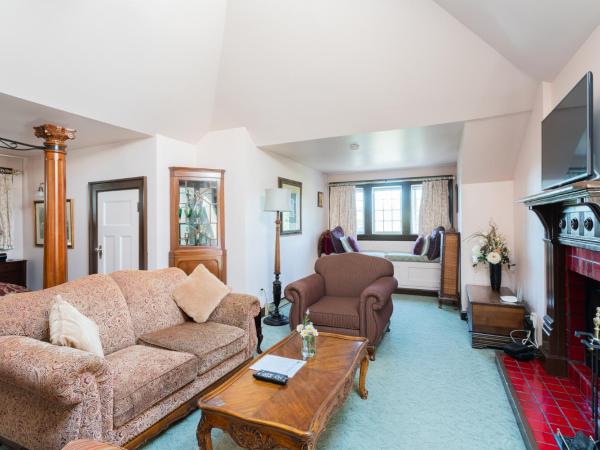 Beaconsfield Bed and Breakfast - Victoria : photo 4 de la chambre chambre lit queen-size