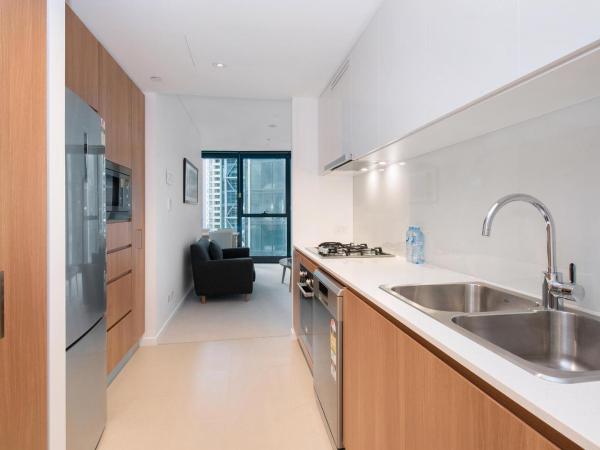 Brisbane Skytower by CLLIX : photo 6 de la chambre petit appartement 2 chambres avec salle de bains