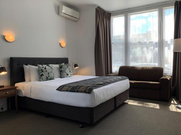 Alpers Lodge & Conference Centre : photo 2 de la chambre chambre lit king-size deluxe