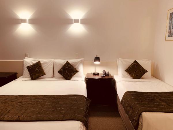 Alpers Lodge & Conference Centre : photo 3 de la chambre chambre lits jumeaux deluxe