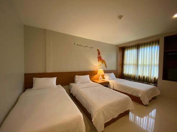 CHERN Bangkok : photo 3 de la chambre chambre triple standard