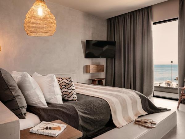 Cooks club City Beach Rhodes : photo 10 de la chambre suite avec balcon