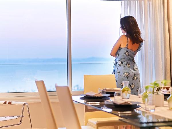 ADAM Hotel Suites : photo 6 de la chambre suite présidentielle avec piscine privée - vue sur lac