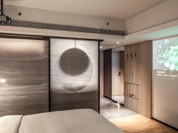 OASIS AVENUE - A GDH HOTEL : photo 3 de la chambre home theatre room