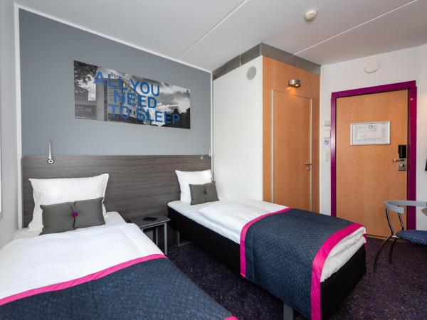 Cabinn Aalborg : photo 4 de la chambre chambre commodore