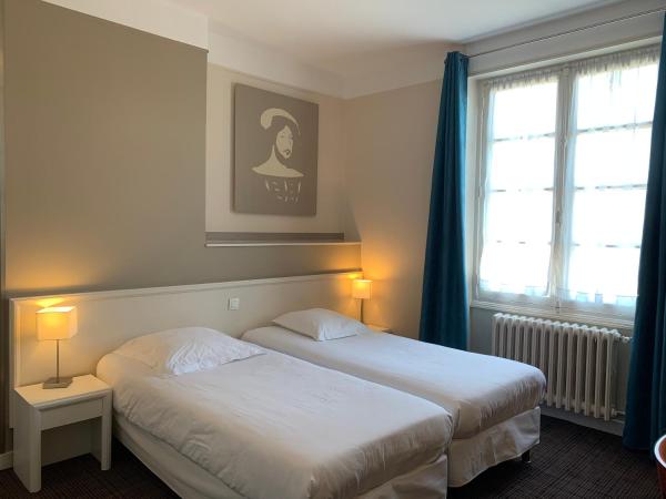 Hotel Anne De Bretagne BLOIS : photo 1 de la chambre chambre lits jumeaux 10 m2