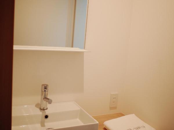 Hotel Shun : photo 1 de la chambre chambre double avec salle de bains privative