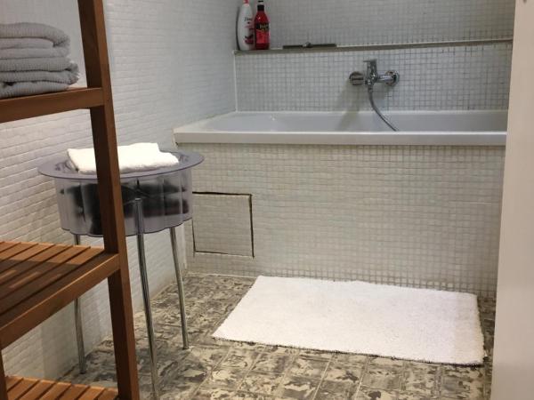 Guesthouse Poppies : photo 2 de la chambre chambre lit queen-size - non-fumeurs