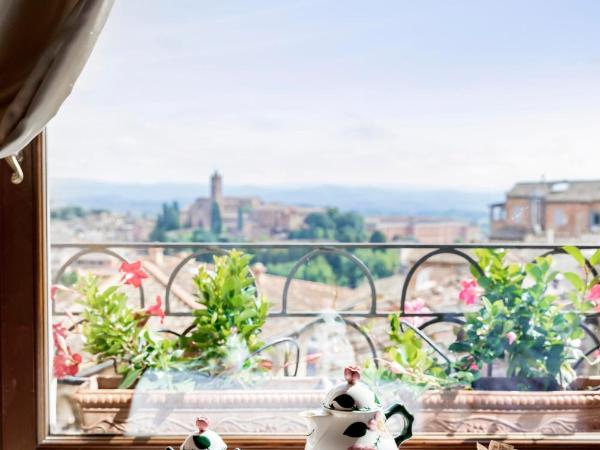 Residenza d'Epoca Palazzo Borghesi : photo 3 de la chambre suite - vue sur ville