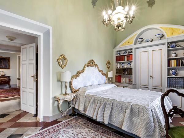 Residenza d'Epoca Palazzo Borghesi : photo 2 de la chambre suite avec terrasse 