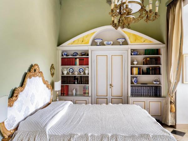 Residenza d'Epoca Palazzo Borghesi : photo 4 de la chambre suite avec terrasse 