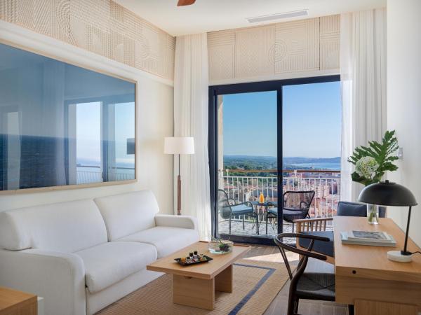 H10 Imperial Tarraco 4* Sup : photo 6 de la chambre suite impériale (2 adultes)