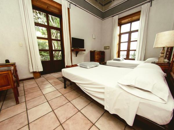 Hotel Colonial : photo 5 de la chambre chambre double