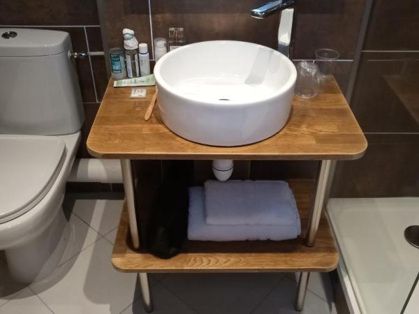 Hôtel De La Perdrix Rouge : photo 2 de la chambre grande chambre double