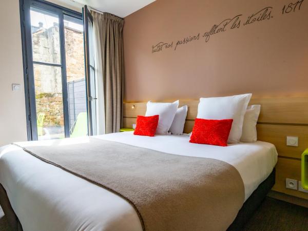 Hôtel du Château Dinan - Originals Boutique : photo 1 de la chambre chambre double supérieure avec terrasse