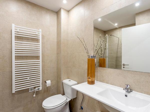 Hotel BESTPRICE Alcalá : photo 3 de la chambre chambre deluxe double ou lits jumeaux