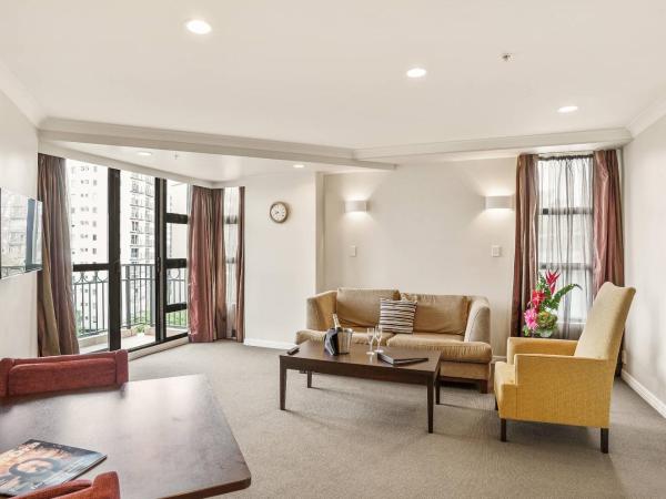 Parkside Hotel & Apartments : photo 4 de la chambre suite exécutive avec bain à remous