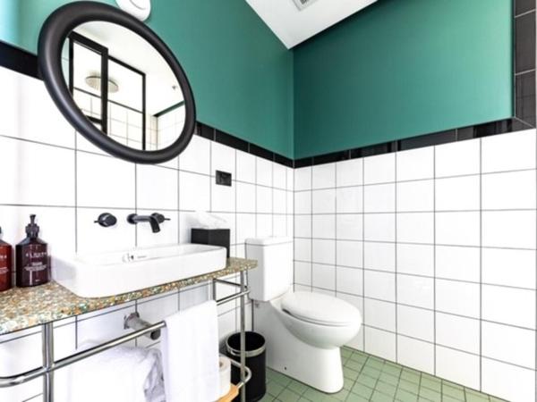 Stay at Hotel Steyne : photo 5 de la chambre chambre lit king-size