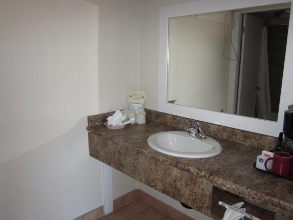 Grandview Motel : photo 10 de la chambre chambre lit queen-size 