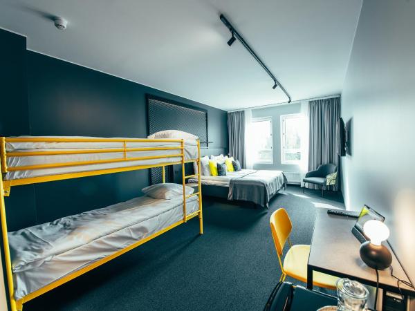The Folks Hotel Konepaja : photo 1 de la chambre chambre familiale