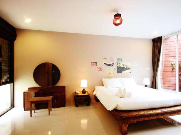 Feung Nakorn Balcony Rooms and Cafe : photo 2 de la chambre suite