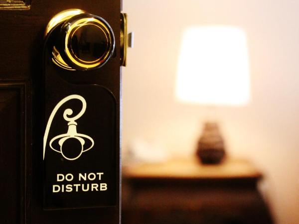 Feung Nakorn Balcony Rooms and Cafe : photo 7 de la chambre chambre familiale