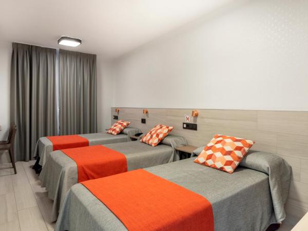 Hostal Castilla II Puerta del Sol : photo 3 de la chambre chambre triple