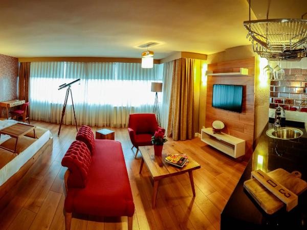 Melek Hotels Moda : photo 2 de la chambre suite - vue sur mer