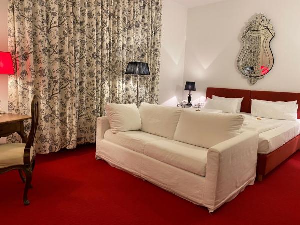 Hotel Deutscher Kaiser : photo 1 de la chambre chambre deluxe double ou lits jumeaux