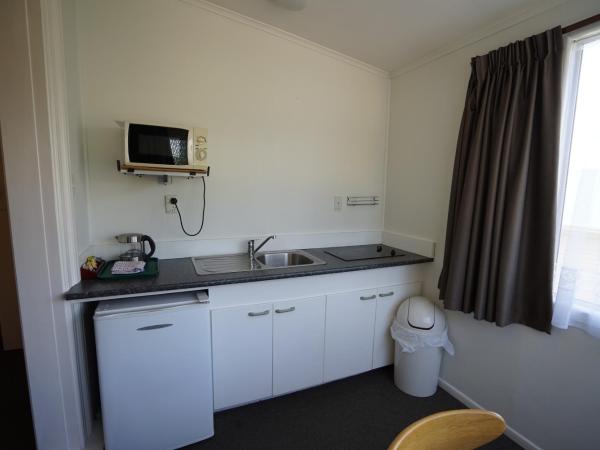 Alpers Lodge & Conference Centre : photo 4 de la chambre chambre lits jumeaux deluxe