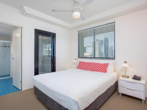Republic Apartments Brisbane City : photo 10 de la chambre appartement 2 chambres avec 2 salles de bains
