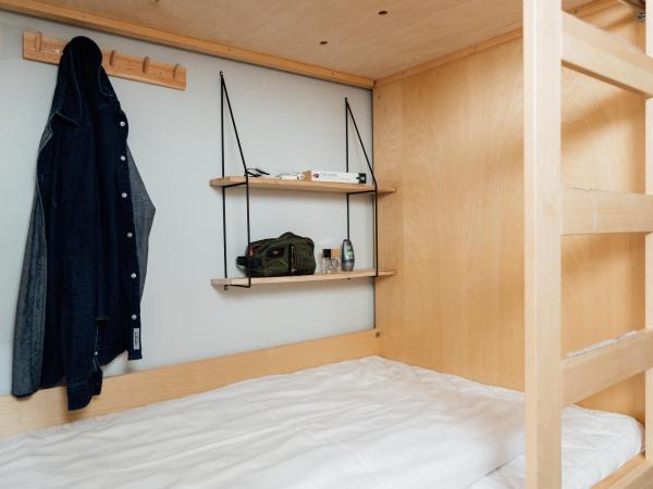 The Yard Hostel : photo 6 de la chambre lit dans dortoir mixte de 8 lits