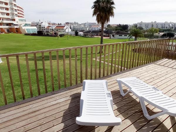 Hotel Apartamento Paraiso De Albufeira : photo 3 de la chambre bungalow - vue sur jardin