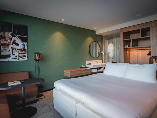 Van der Valk Hotel Amsterdam Zuidas -Rai : photo 7 de la chambre chambre confort lit king-size