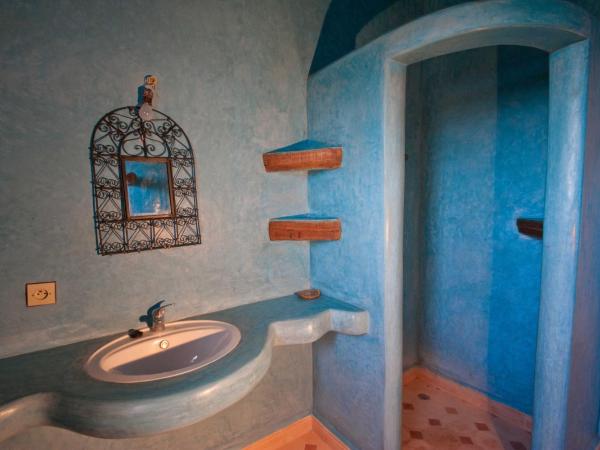 Riad Titima Essaouira : photo 5 de la chambre chambre double - vue sur montagne
