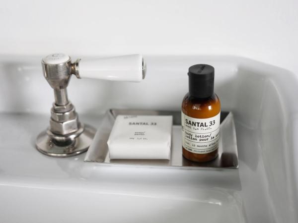 The Robey, Chicago, a Member of Design Hotels : photo 6 de la chambre chambre lit queen-size