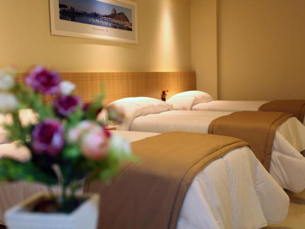 Elegance Praia Hotel : photo 6 de la chambre chambre triple