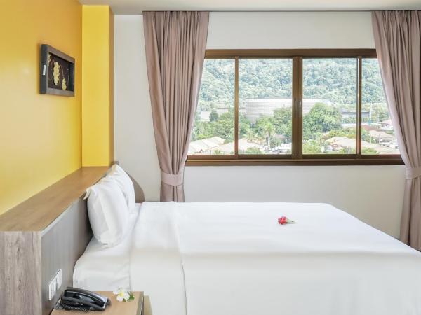 Recenta Suite Phuket Suanluang : photo 5 de la chambre chambre double ou lits jumeaux supérieure